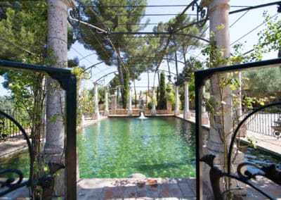 French Riviera Wine Tours - Reflecting pool in a wine estate